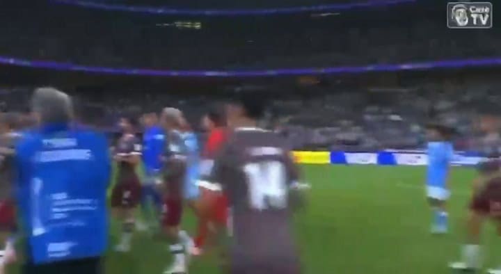 La pelea de Felipe Melo y Kyle Walker