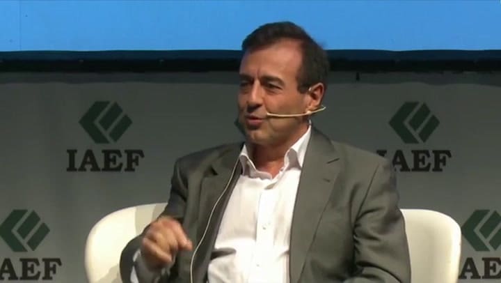 Quintana analizó la situación económica en una charla en el IAEF - Fuente: Télam