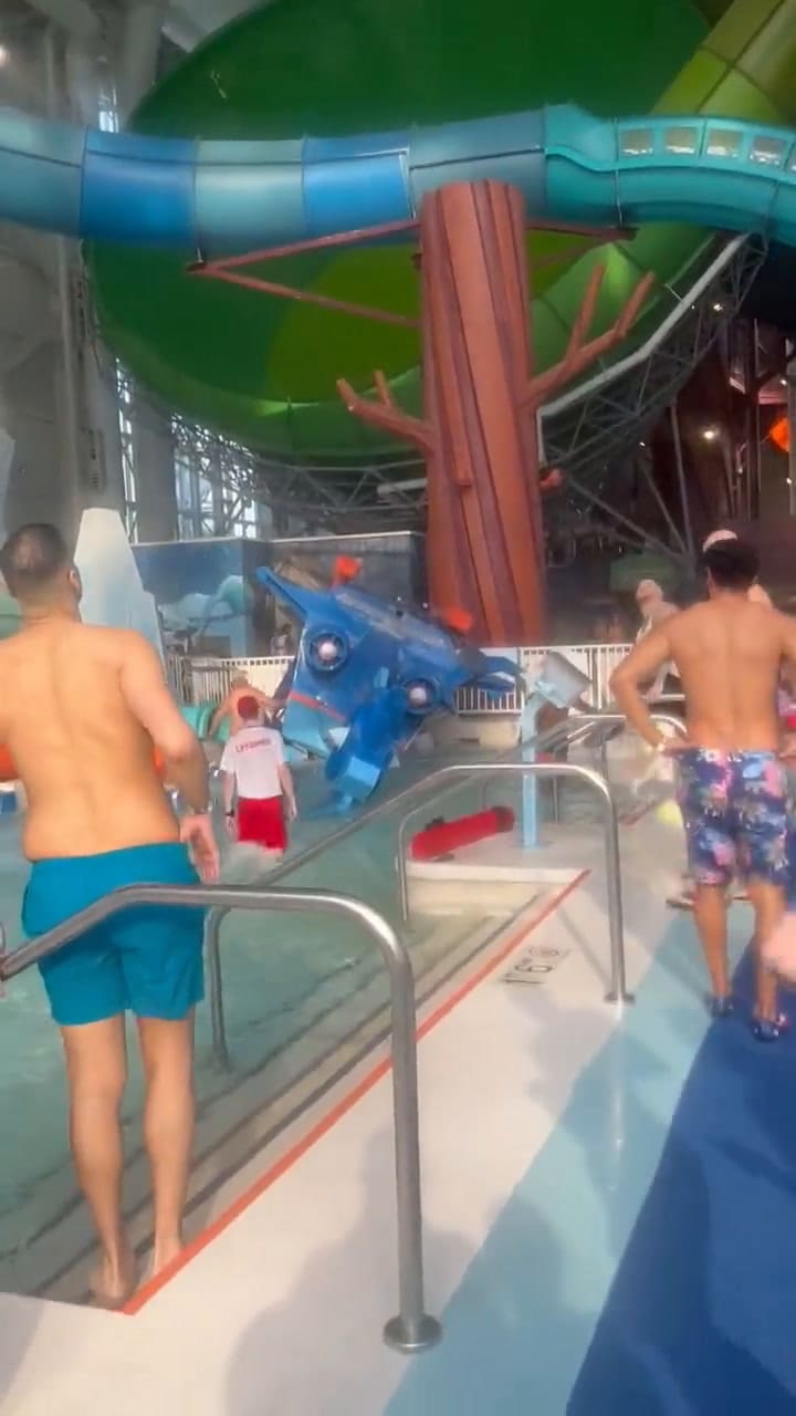 Una figura de un helicóptero cayó en un parque acuático de Nueva Jersey