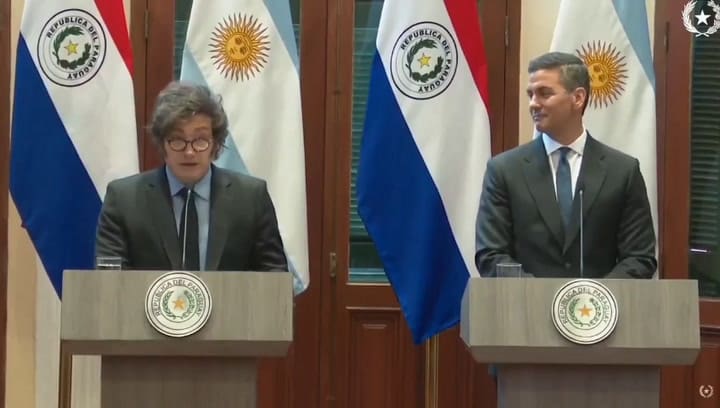 El fallido de Javier Milei en Paraguay: "Las fuerzas del suel..., del cielo"