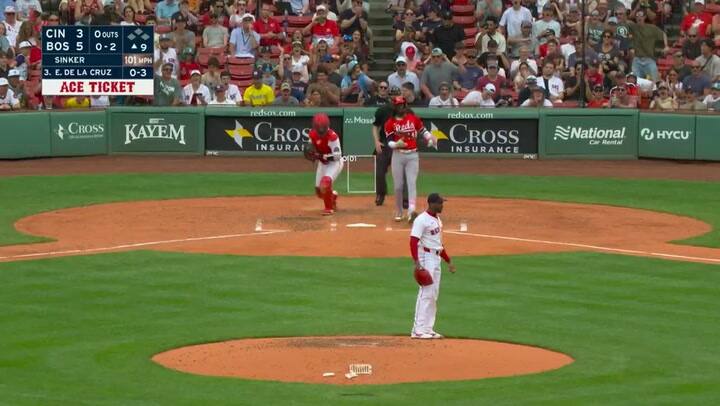 Aroldis Chapman consigue el juego salvado N° 350 de su carrera