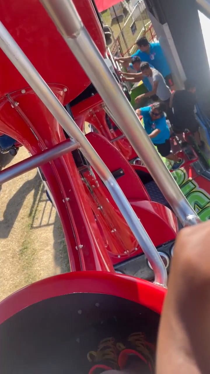 La madre grabó el momento en el que esperaba ser rescatada junto con sus hijos