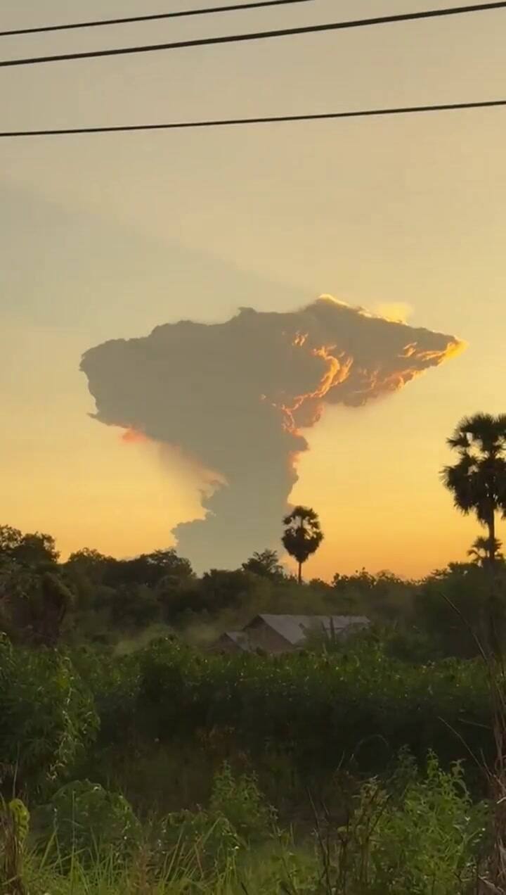 La erupción desde los pueblos cercanos