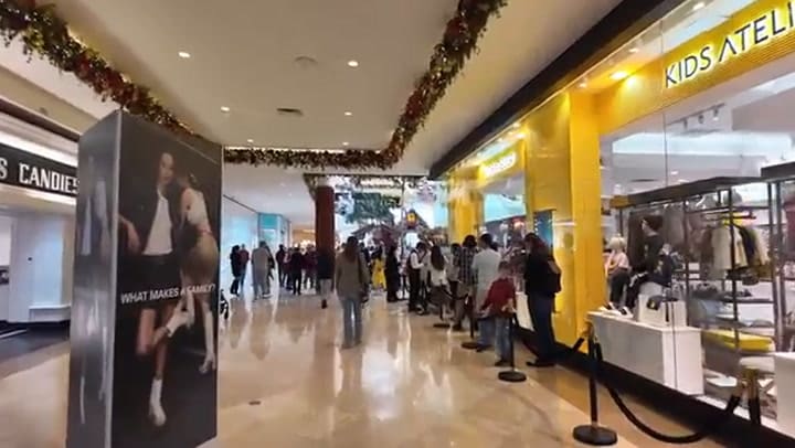 El complejo de Costa Mesa concentra más de 250 boutiques y espacios culturales