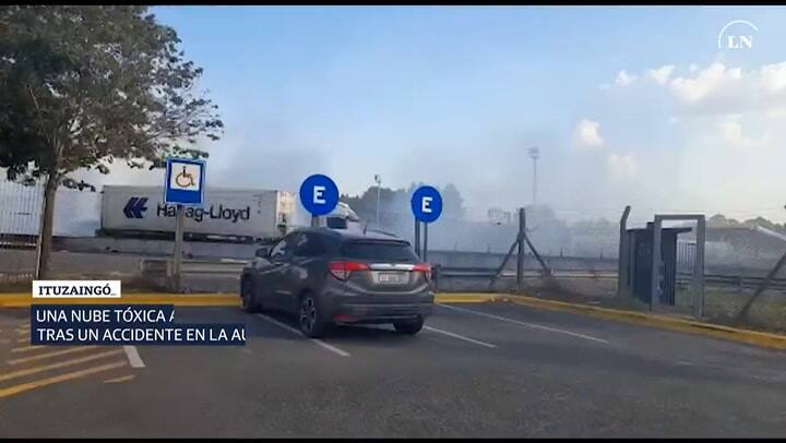 Una nube tóxica afectó a la localidad tras un accidente en la Autopista del Oeste