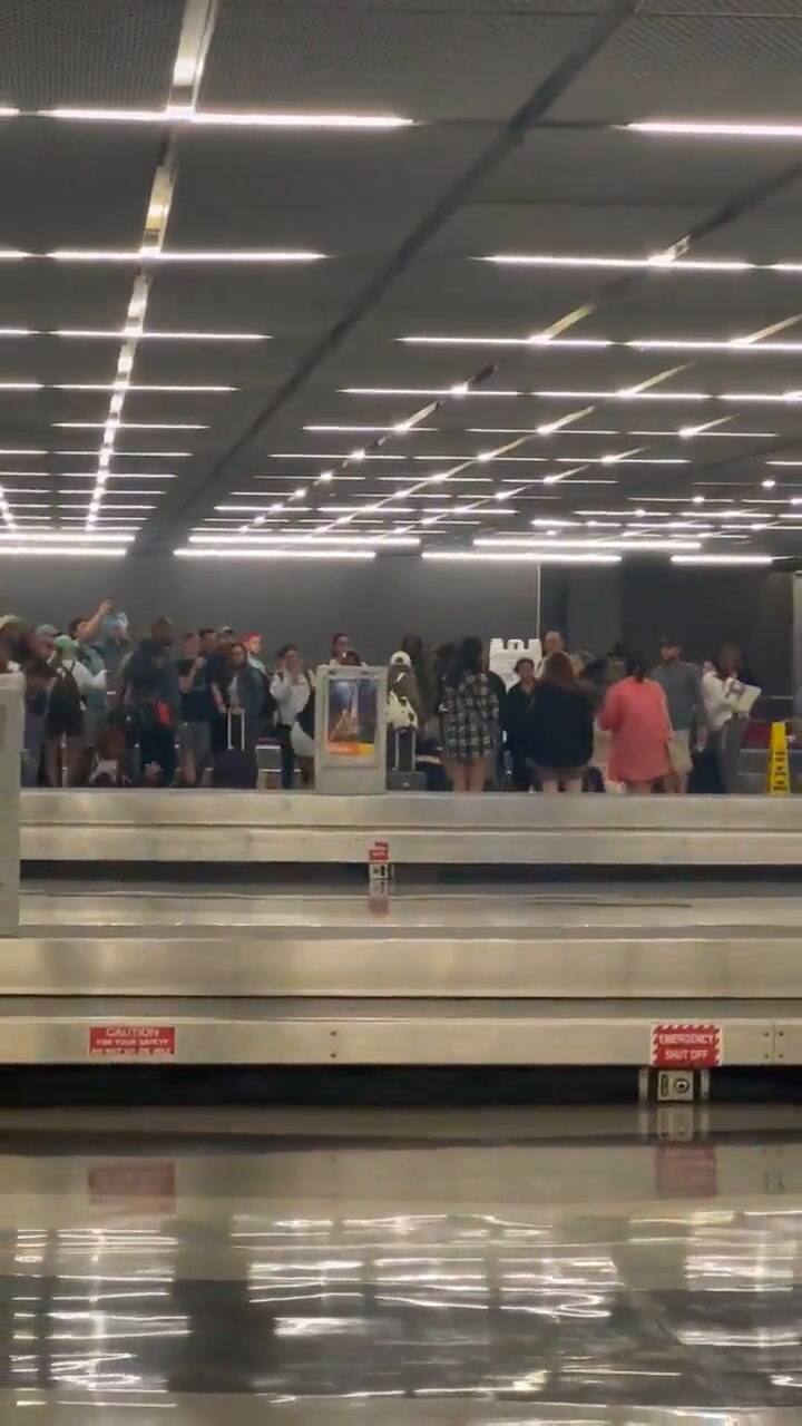 La pelea de pasajeros en Chicago, desde otro ángulo