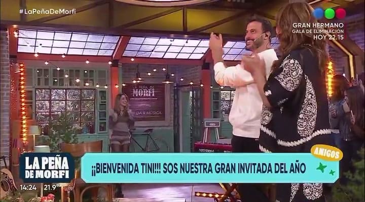 La entrada truinfal de Tini Stoessel en La Peña de Morfi