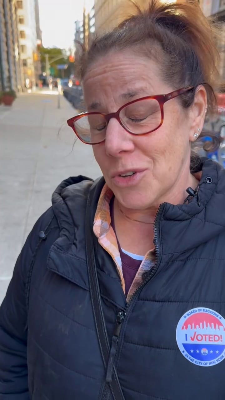 Ciudadana de NYC explica su difícil voto por Mamdani