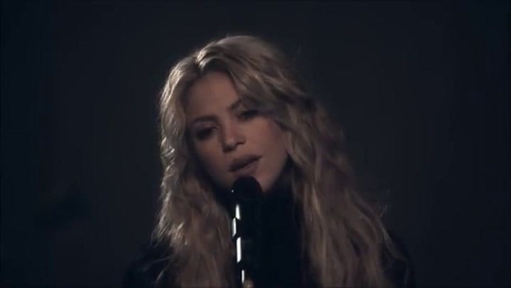 Shakira, 'Sale El Sol' - Fuente: Youtube