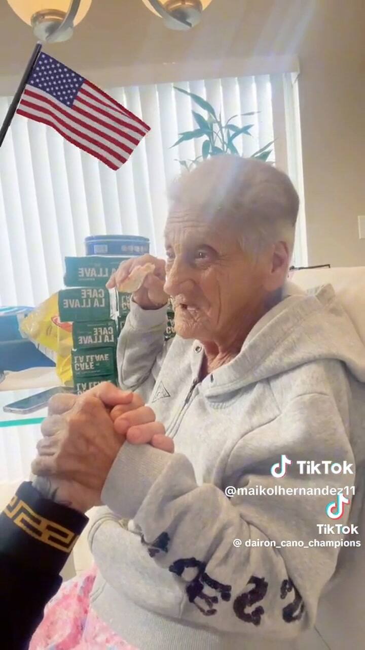 Hija y madre de 84 años cubanas están en peligro de deportación