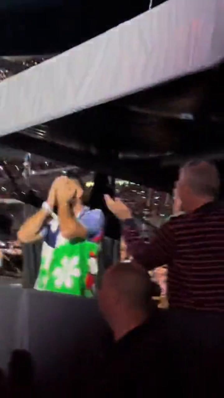 Taylor Swift modificó la letra de una canción en honor a su novio