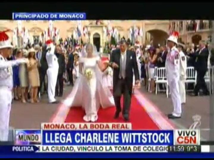 El ingreso de los novios en la boda real (C5N)