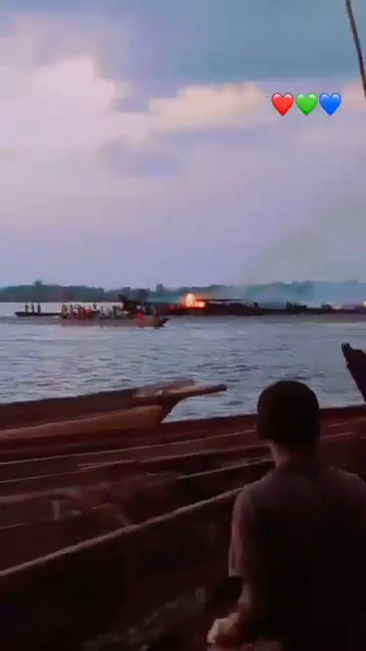 Se incendió una embarcación en el Congo