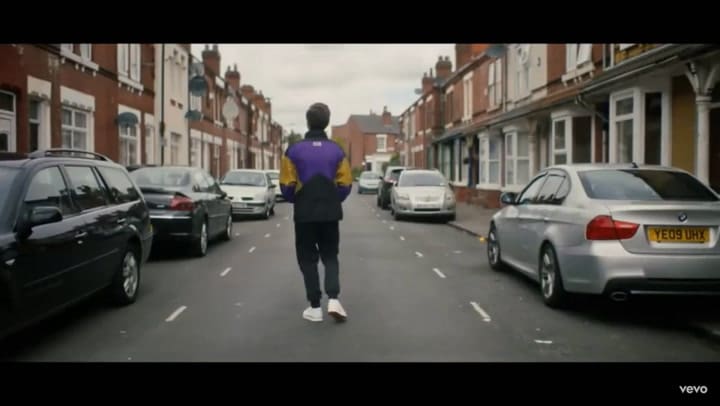 Louis Tomlinson - 'Back to You'