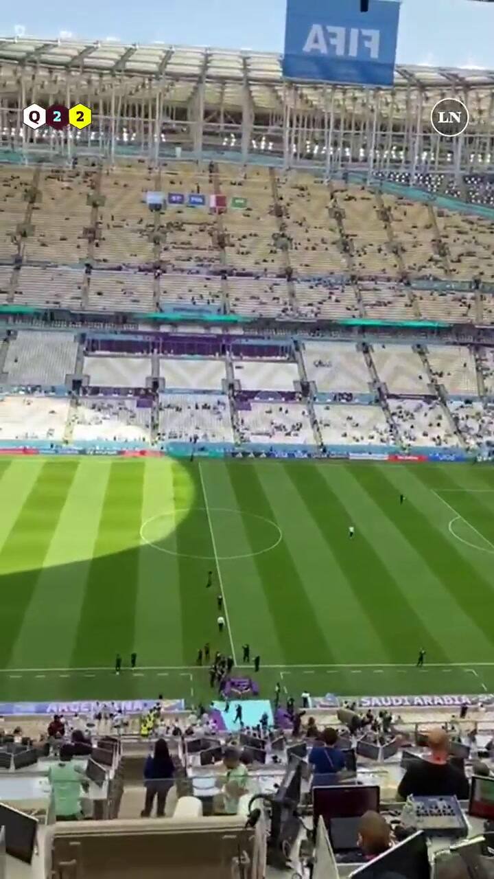 Así se vive la previa del partido dentro del estadio Lusail de Qatar