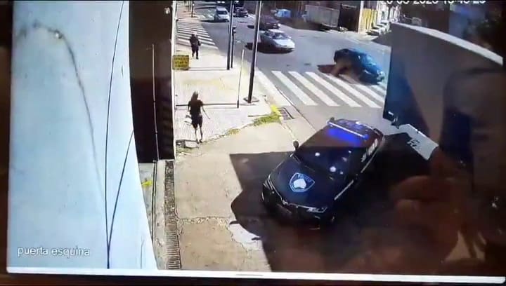 Dos ladrones dispararon contra un patrullero en Barracas