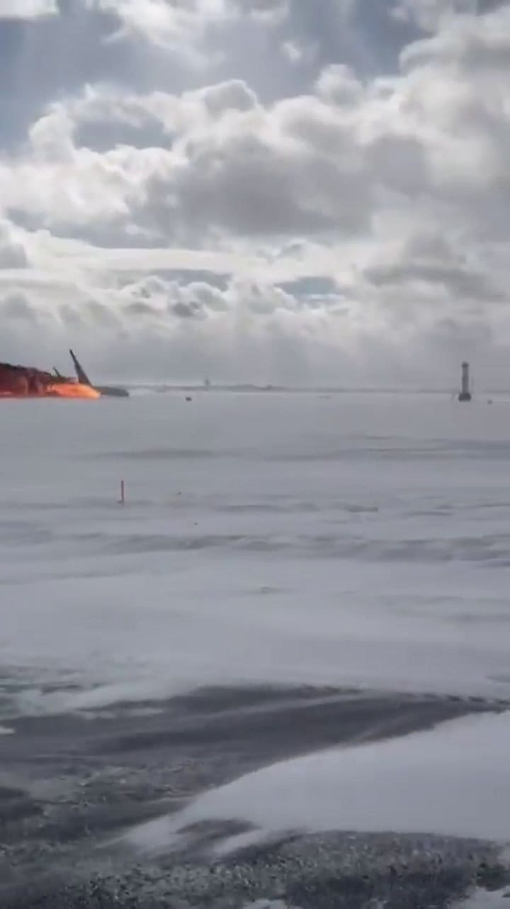 Así fue el aterrizaje del avión de Delta