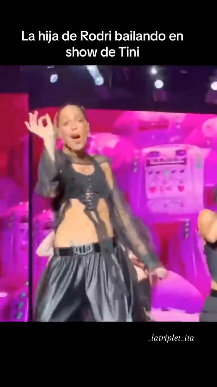 Francesca, la hija de Rodrigo De Paul bailando en el recital de Tini