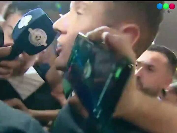 Ander Herrera confesó que habló con Leandro Paredes