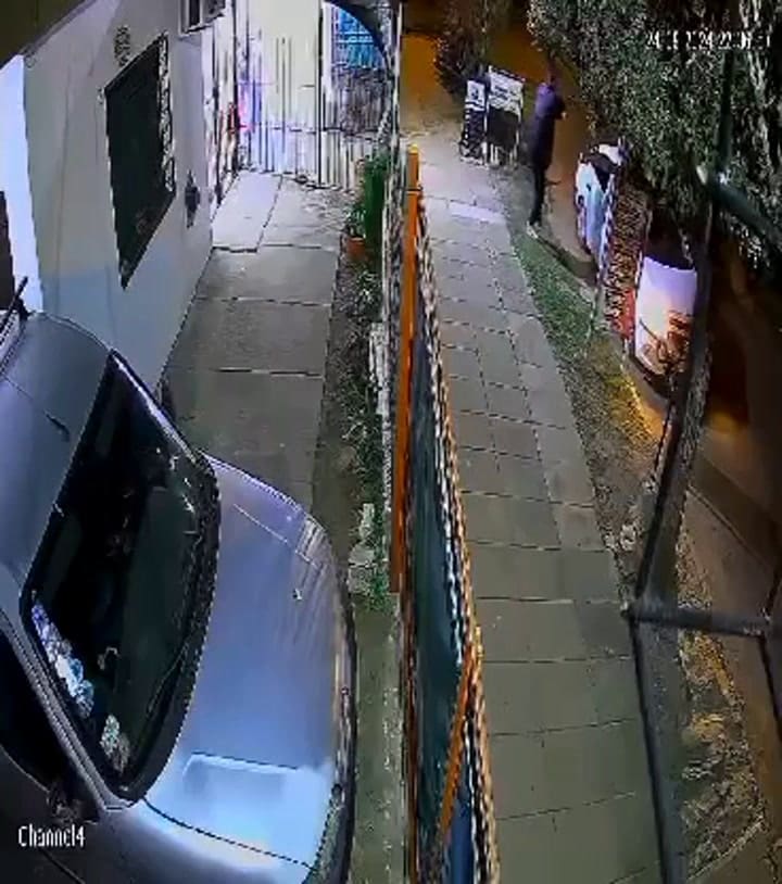 Así le robaron el auto a un remisero en Merlo