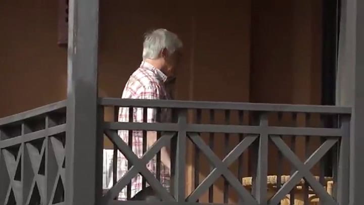 Agentes de la Policía Nacional custodian el hotel H10 Costa Adeje Palace - Fuente: Twitter