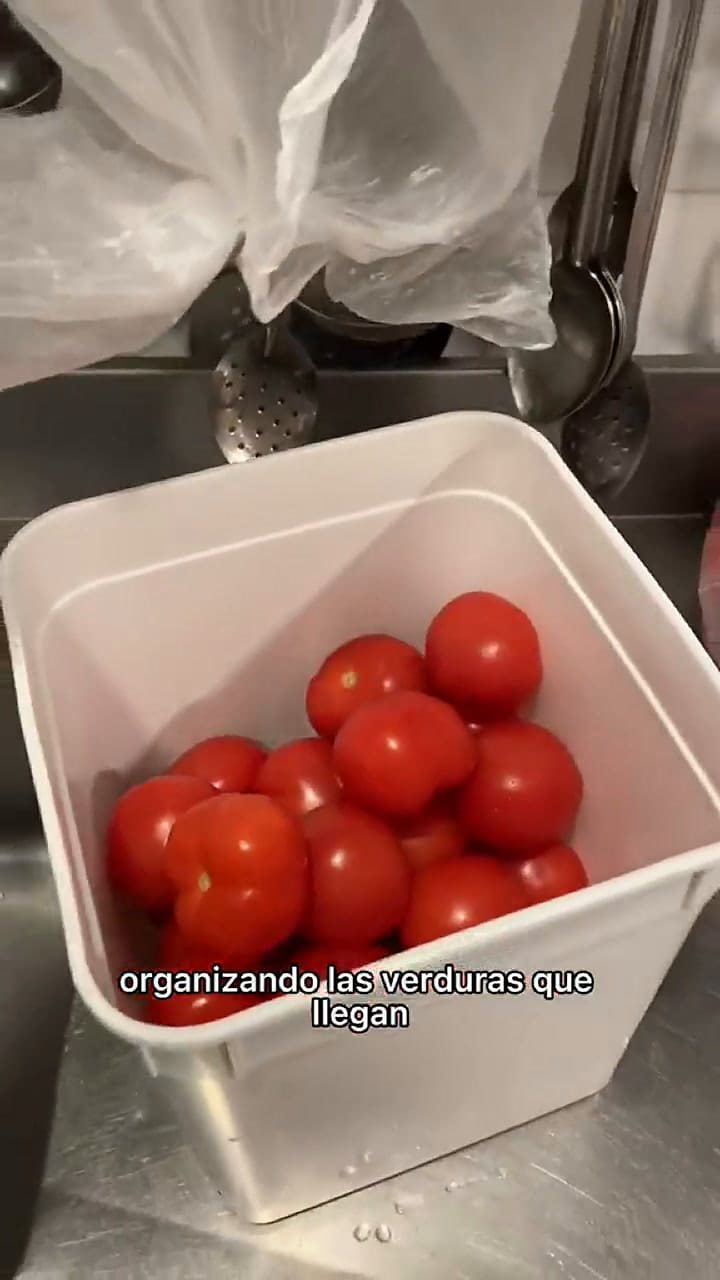 Gastón reveló cuánto gana como ayudante de cocina en Australia