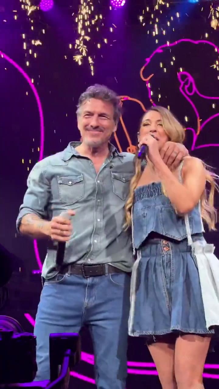 El Beso De Flor Bertotti Y Fede Amador