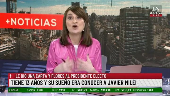 Tiene 13 años y su sueño era conocer a Javier Milei; le dió una carta y flores al presidente electo