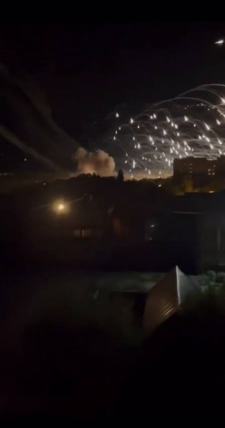 El momento en que un misil ruso falla y vuelve a impactar cerca de la base donde fue lanzado