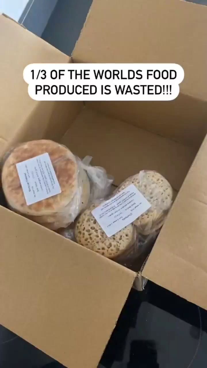 Un joven británico hizo un gran negocio a partir de lo que consideran desperdicios en las panaderías