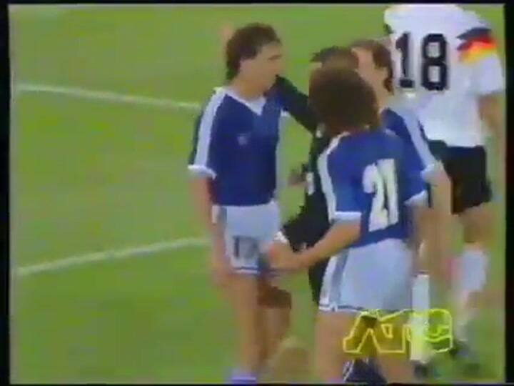 Final 1990: Argentina 0 vs. Alemania 1 - Fuente: YouTube .mp4