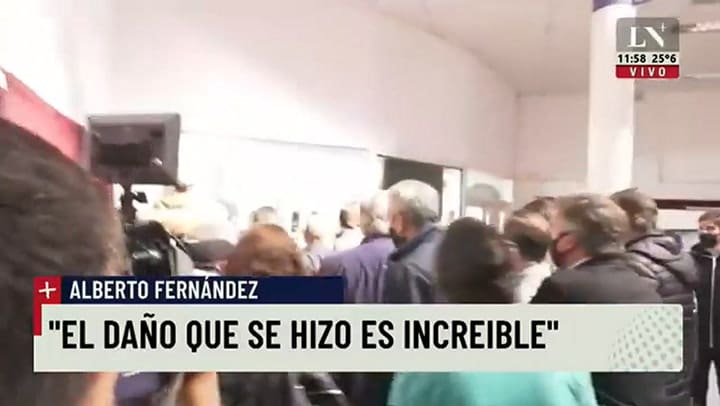 Chubut: Incidentes, tensión y piedrazos contra la camioneta de Alberto Fernández