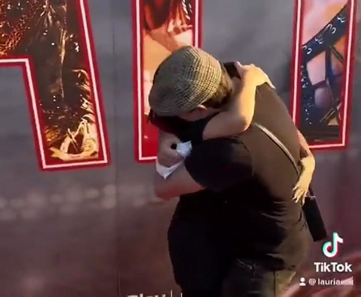 El reencuentro entre Lali Espósito y Peter Lanzani horas antes del show en Vélez