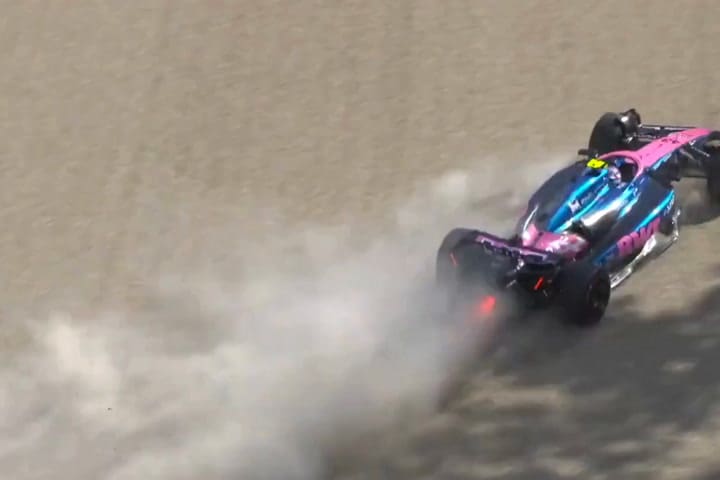 Gif choque Colapinto 2