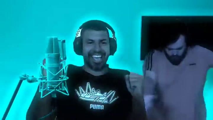 El baile del Kun Agüero e Ibai Llanos con la música de Shakira