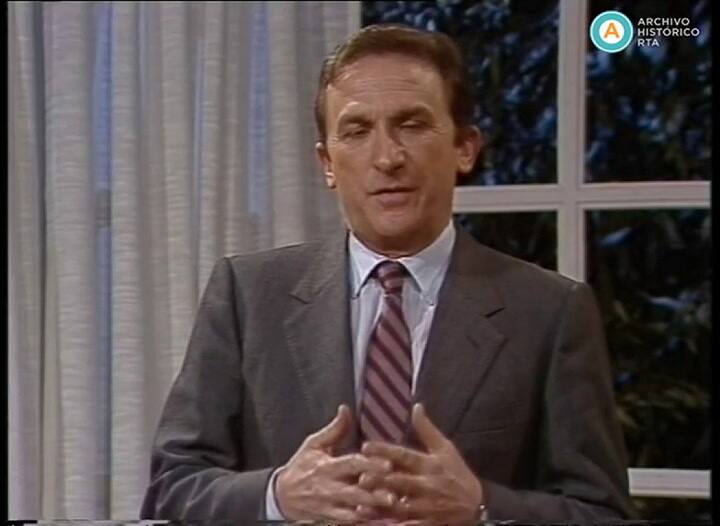 Menem juega al básquet de la solidaridad (1989) - Fuente: Archivo Histórico RTA