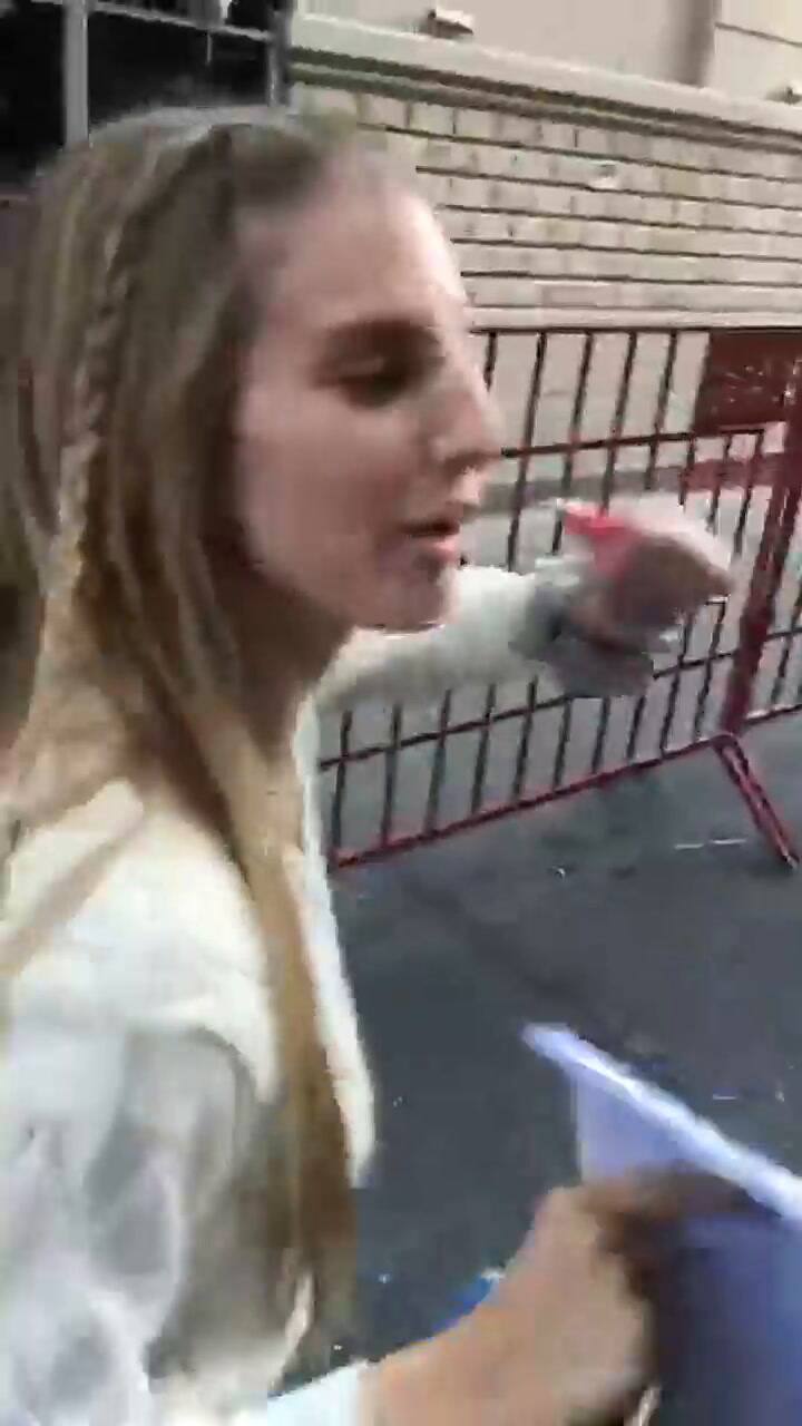 La joven recuperó sus apuntes tras el 'incidente' con Tini