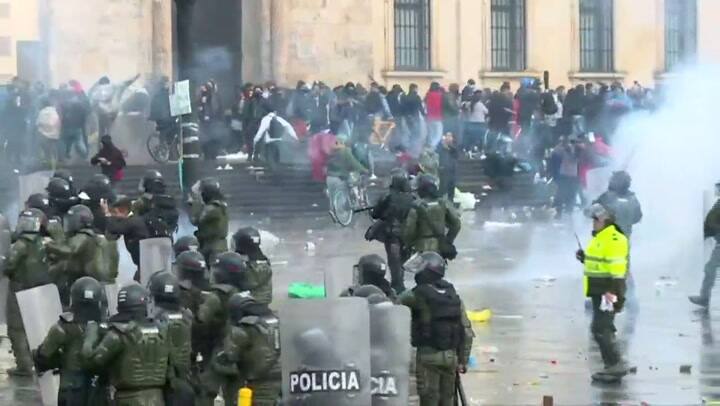 Multitudinarias protestas contra Duque sacuden a Colombia - Fuente: AFP