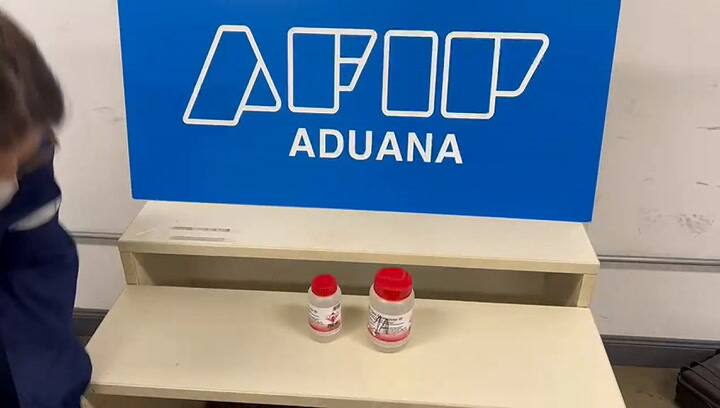 Las encomiendas inspeccionadas por la Aduana