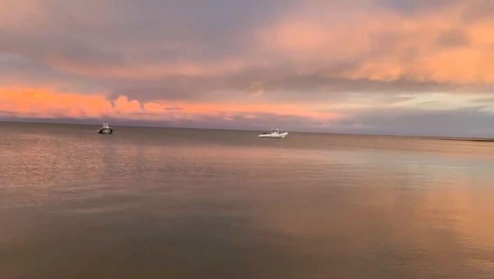 Atardecer en Los Pocitos, la playa que parece el Caribe