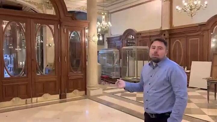 De 1912, reabre uno de “los tres mosqueteros” de la gastronomía porteña con la promesa de cambiar la