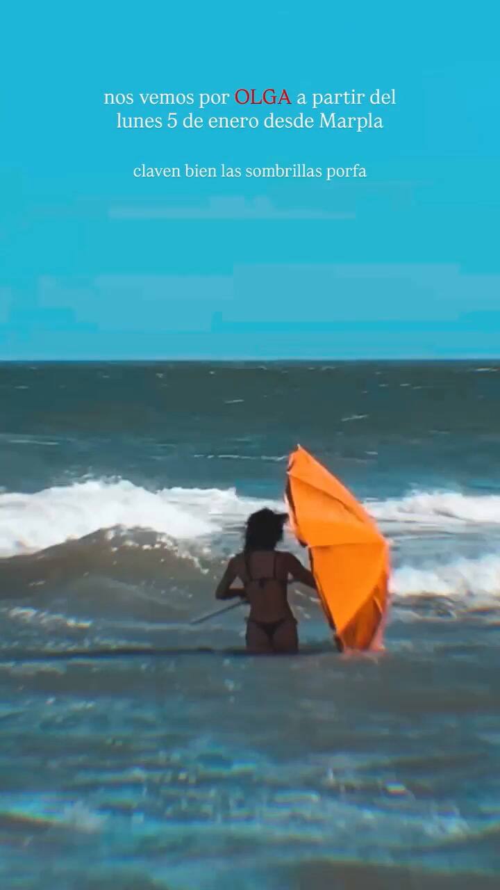 Gimena Accardi protagonizó una divertida escena en la playa de Mar del Plata