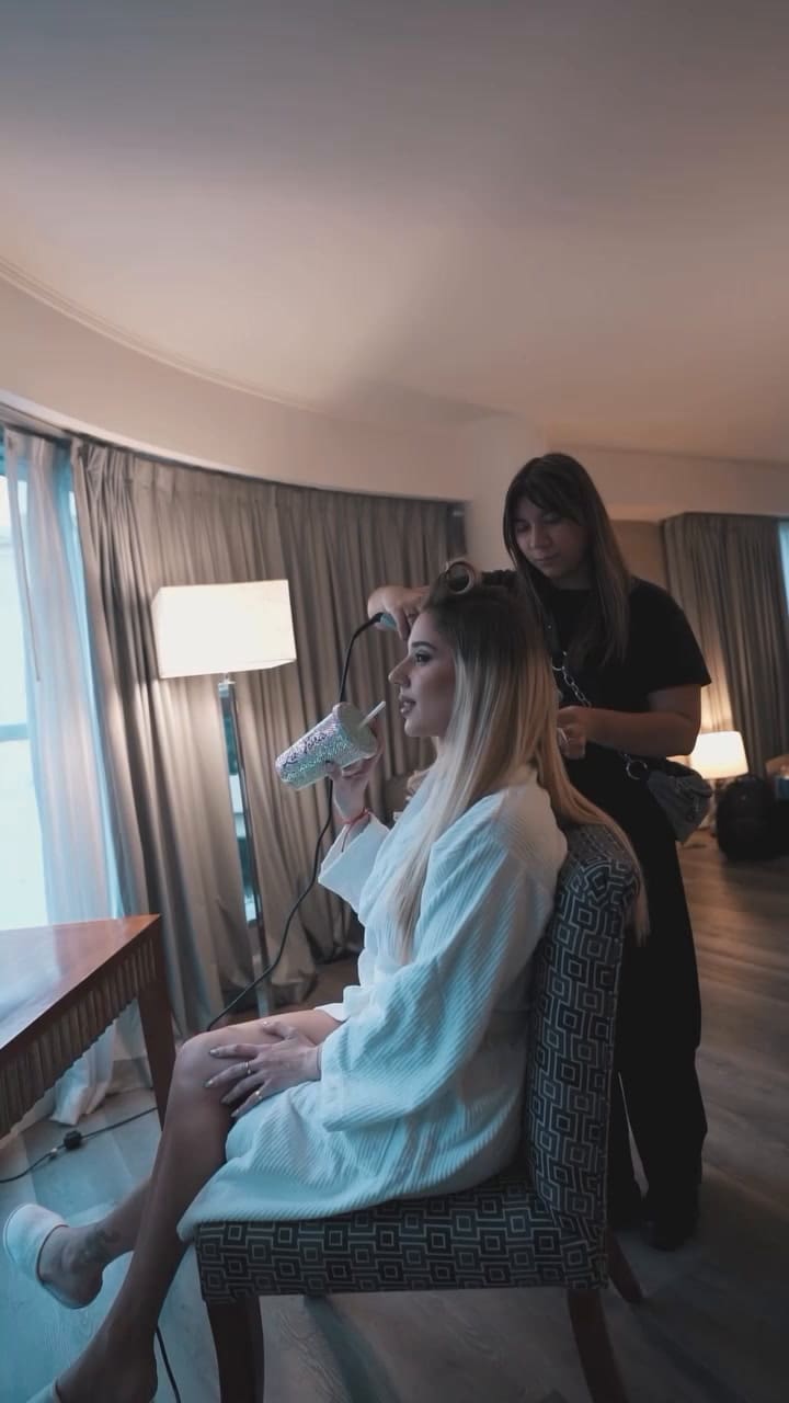 La Tora Villar a full como influencer y conductora de streaming