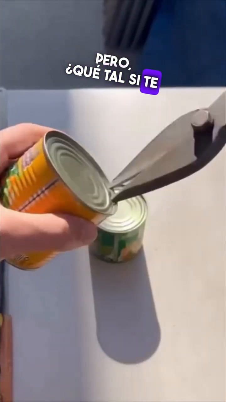 Cómo abrir una lata con una cuchara