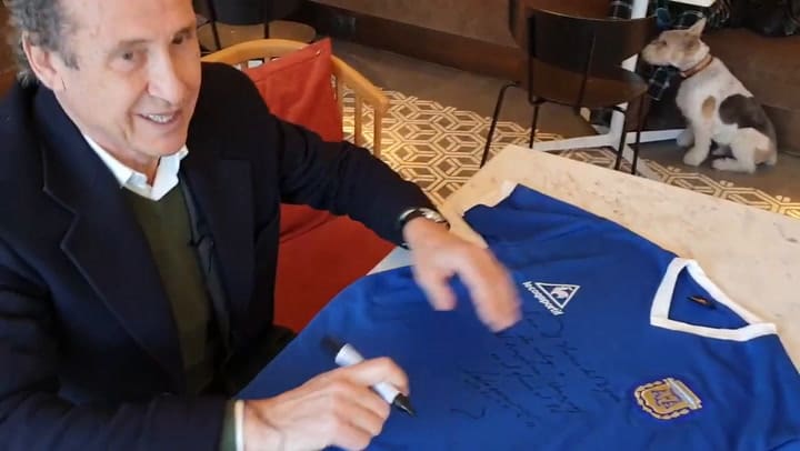 Jorge Valdano y su relato sobre la curiosa camiseta para enfrentar a Inglaterra
