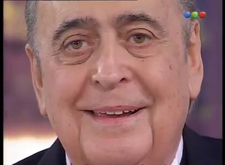 El elenco de Mesa de Noticias sorprende a Juan Carlos Mesa