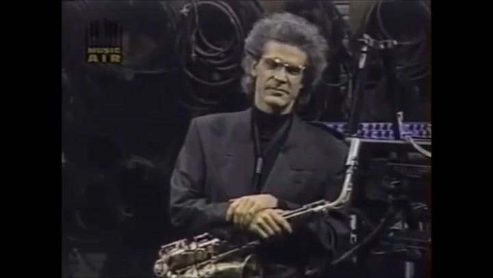 Miles Davis en el Chelsea Studio de Nueva York, en 1989 - Fuente: YouTube