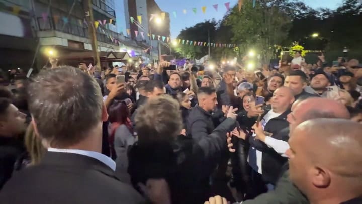 Milei en Villa Lugano, como en los viejos tiempos