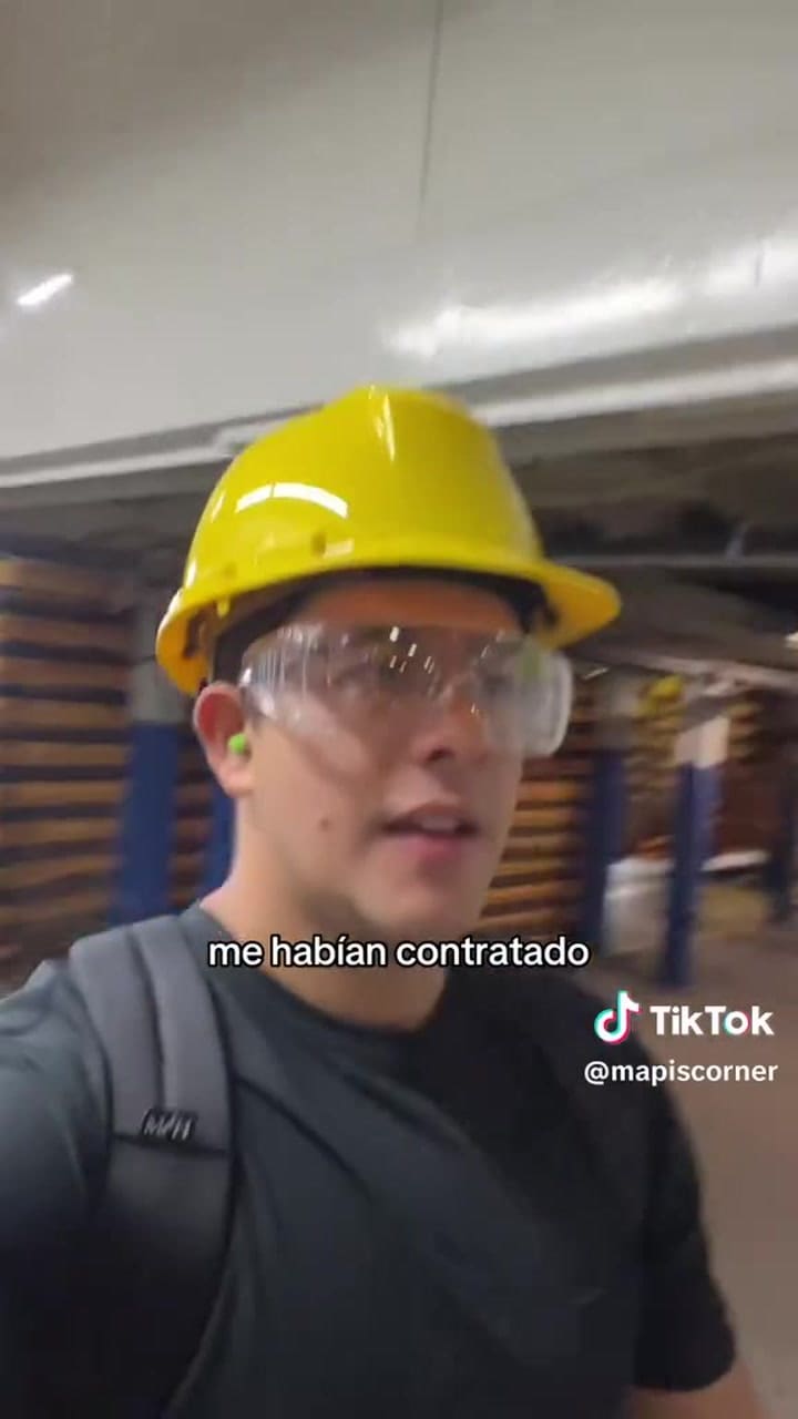 Un latino en Estados Unidos detalla cómo es el trabajo que le permitió solicitar la visa (TikTok @mapiscorner)