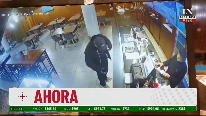 Robo a un comercio en Núñez